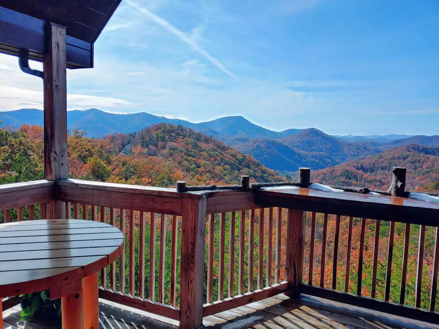 What a beautiful day to admire the sights in the top deck.
