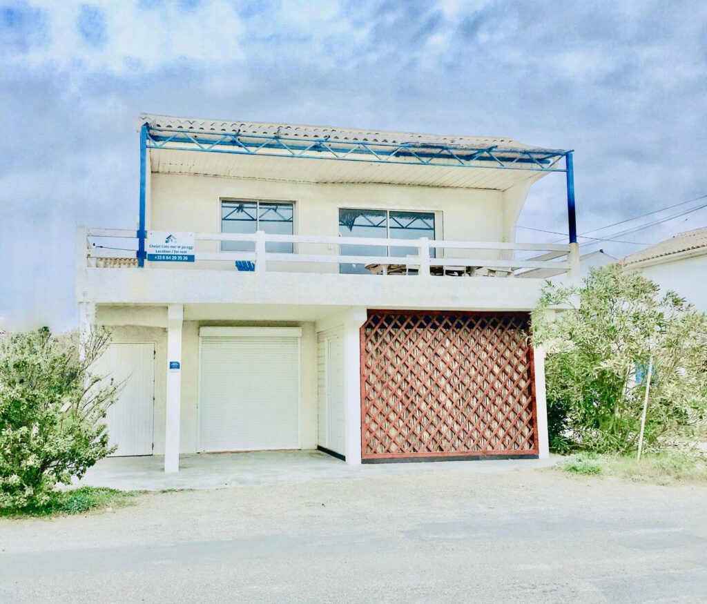 Looking for an amazing seafront rental?